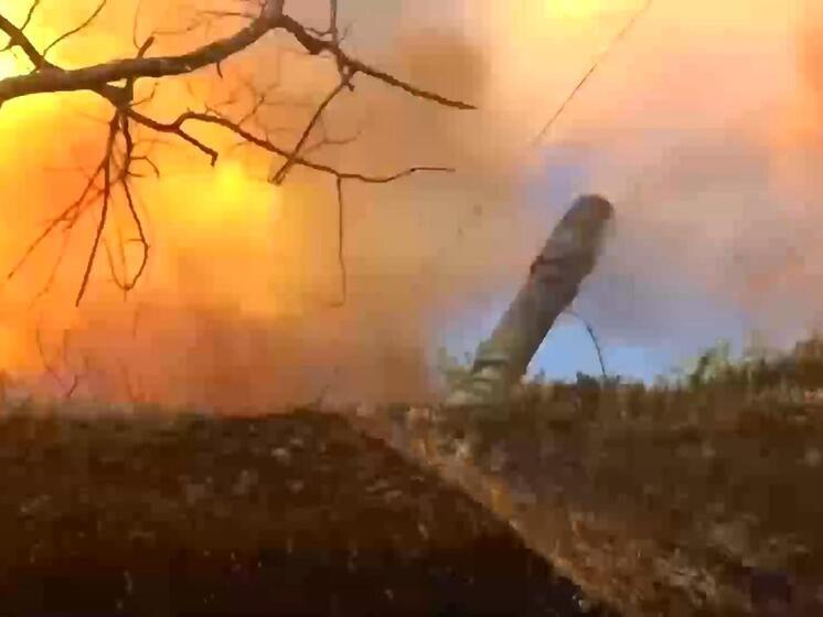 Адское пламя, взрывы и вереницы скорых: «Герани» разнесли жд-узел противника – полыхает эшелон ВСУ