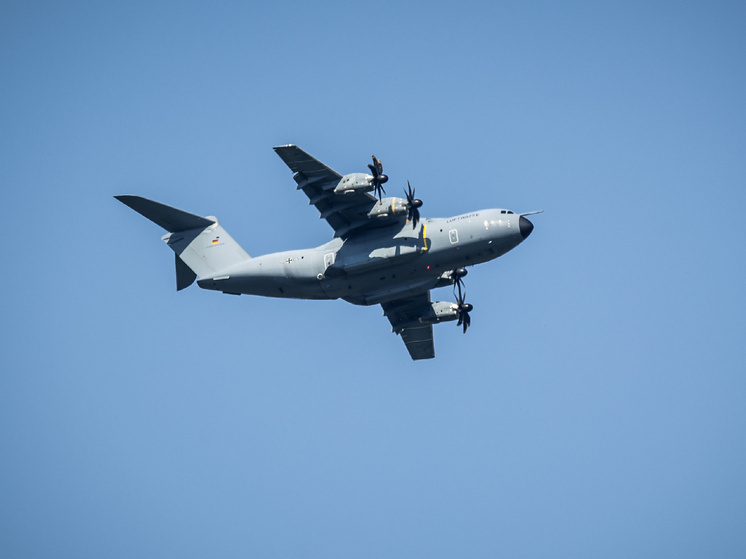 США направили к границам РФ самолет ядерной разведки WC-135