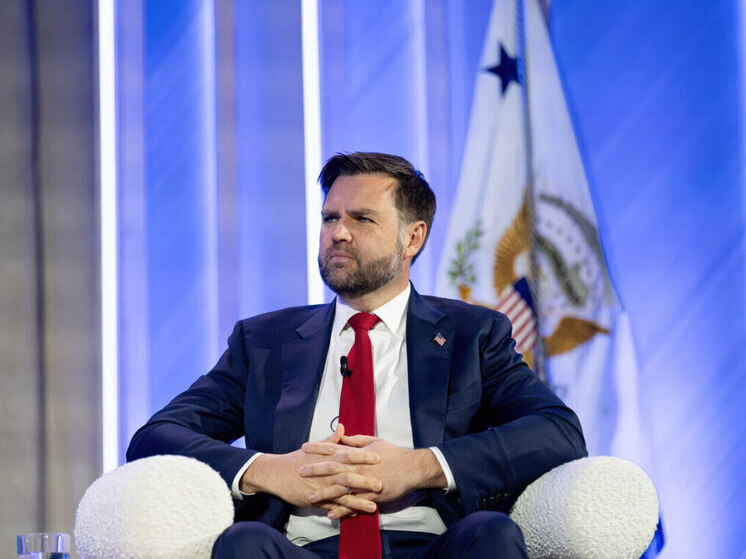 Профессор Юрий Жданов раскрыл скрытые особенности биографии вице-президента США Вэнса