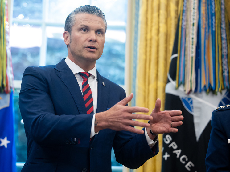 Telegraph: Хегсет отстранил Дрисколла от переговоров по конфликту на Украине