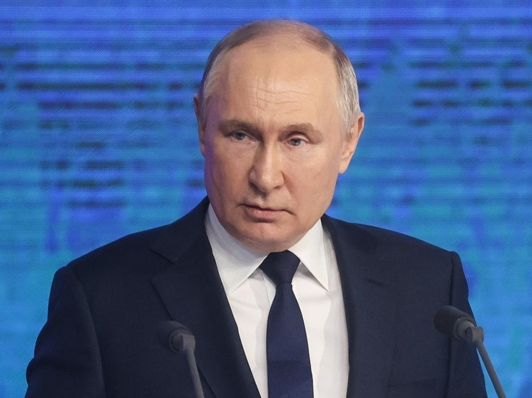 Путин обсудил с правительством свой будущий доклад на ПМЭФ