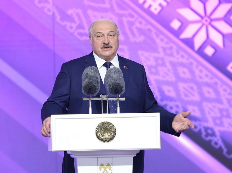 Лукашенко заявил, что РФ готова выполнять условия соглашения с США по Украине