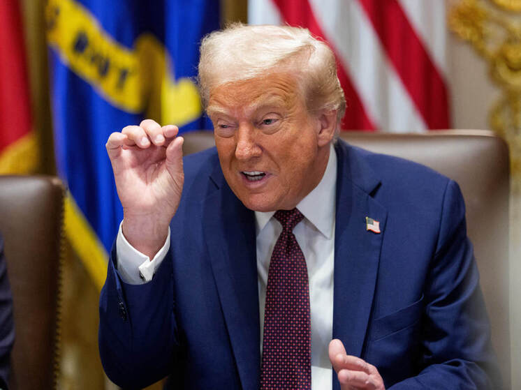 "Умерший" Трамп появился в соцсетях с загадочным посланием