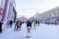 Новогодний каток на Конюшенной площади открыл свой пятый сезон