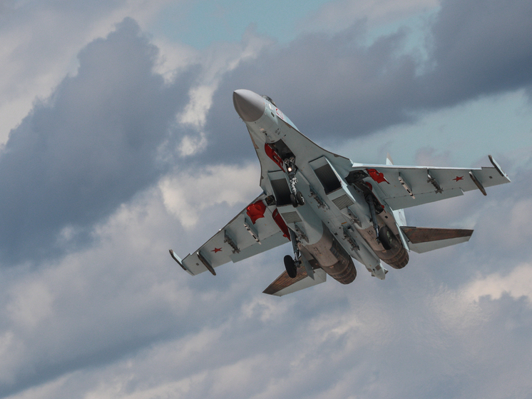 Военкор Коц рассказал о новой дальнобойной бомбе для ВС РФ, бьющей на 200 км