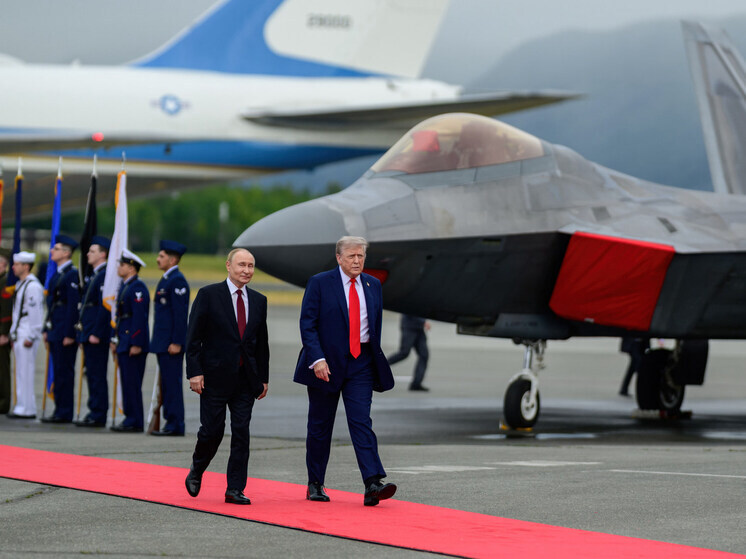 Путин дважды пошутил о Лаврове, общаясь с Трампом
