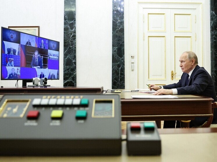 Путин обсудил с членами Совета безопасности усиление борьбы с терроризмом