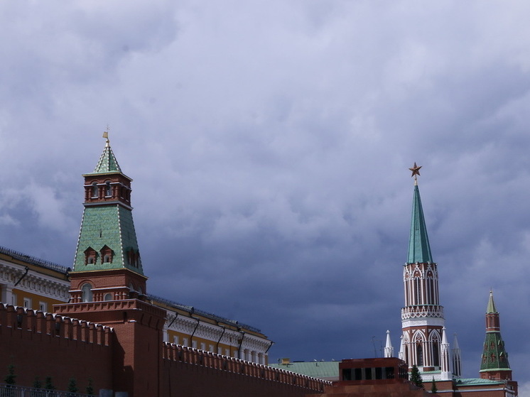 FT: Трамп предложил Зеленскому ударить по Москве для принуждения РФ к миру