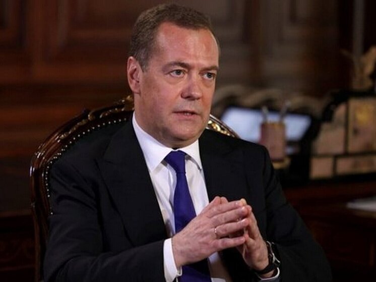 Медведев заявил об опасности ядерного конфликта после удара Израиля
