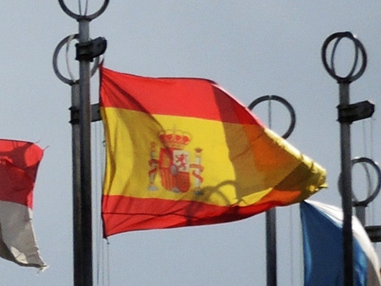 МИД предупредил россиян об изменениях правил въезда в Испанию