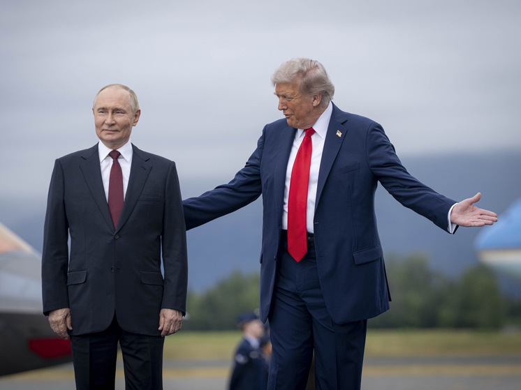 Трамп опубликовал фото с Путиным на Аляске после переговоров с лидерами ЕС