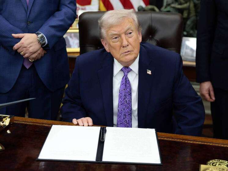 Трамп: США начинают бороться с наркотрафиком из Латинской Америки на суше