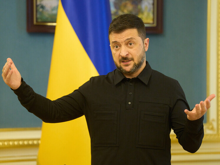 Зеленский обвинил Россию в "подлых атаках"