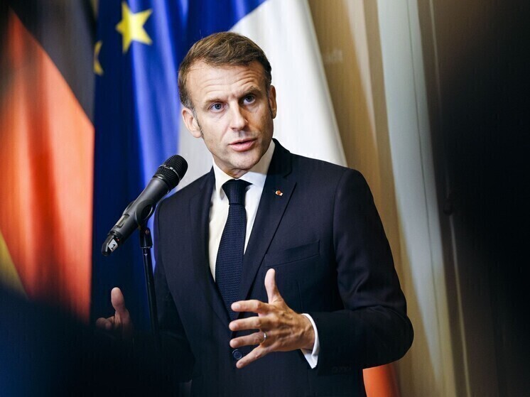 Политик Филиппо призвал президента Макрона уйти в отставку вслед за Лекорню