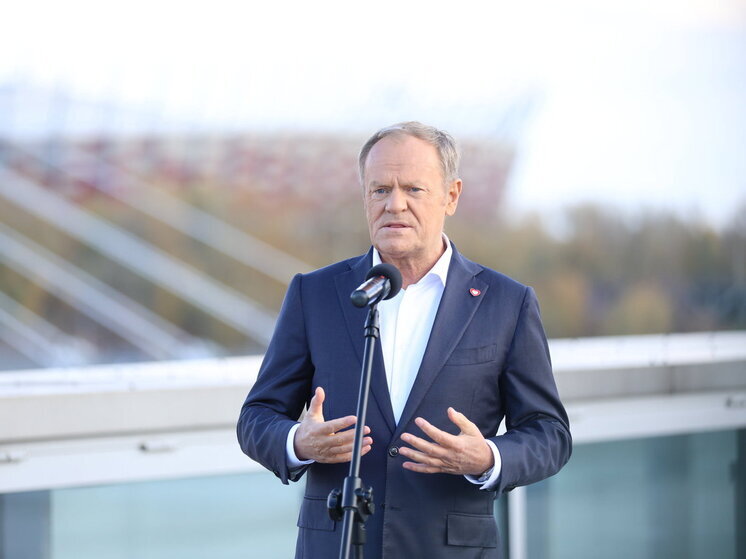 Дональд Туск связал коррупционные скандалы с военными неудачами Украины