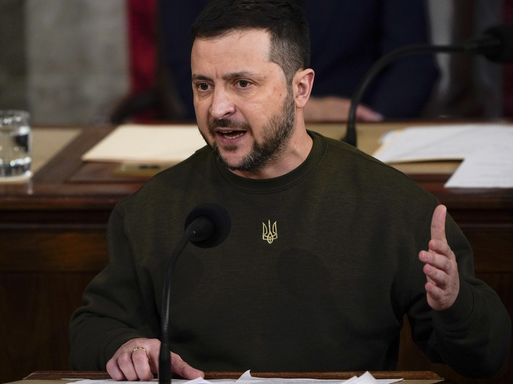 Зеленский заявил после Вашингтона, что не будет ничего дарить России