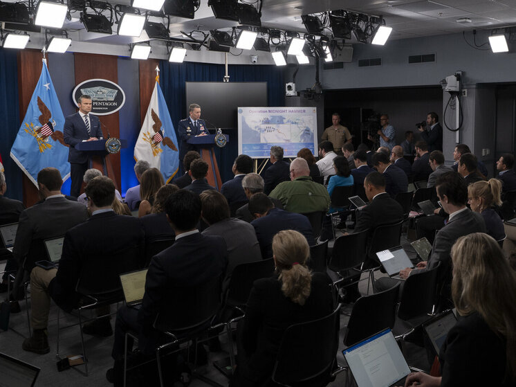 Бразильский экстрасенс тревожно оценил собрание американских генералов и адмиралов